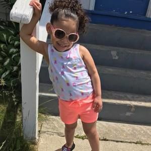 Meet your Posher, Mayra